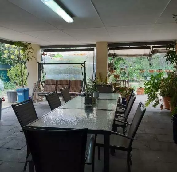 Mundaring Bed And Breakfast