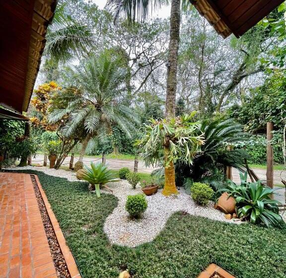 پانسیون Suítes Guaratuba