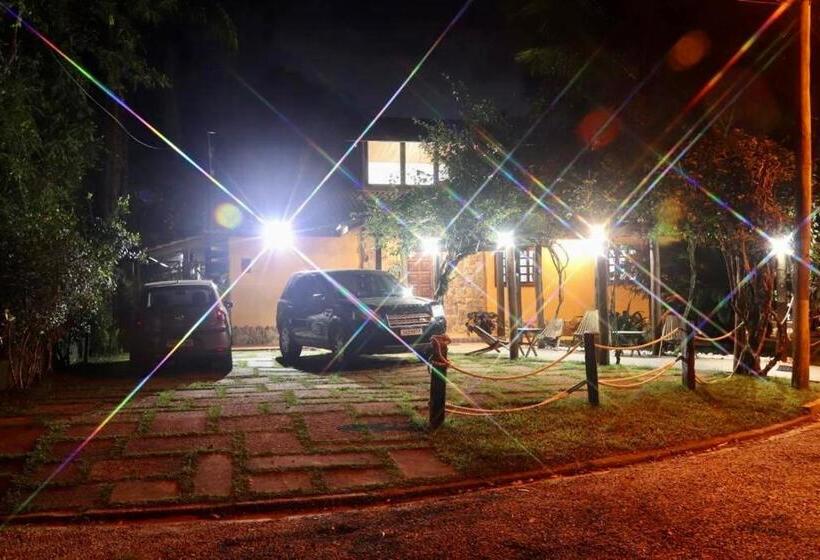 پانسیون Suítes Guaratuba