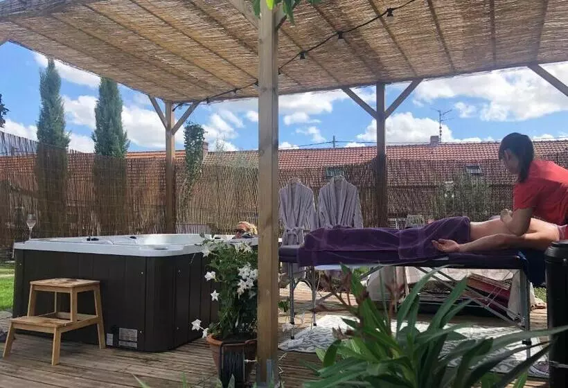 ベッドアンドブレックファースト Au Domaine Fresnois