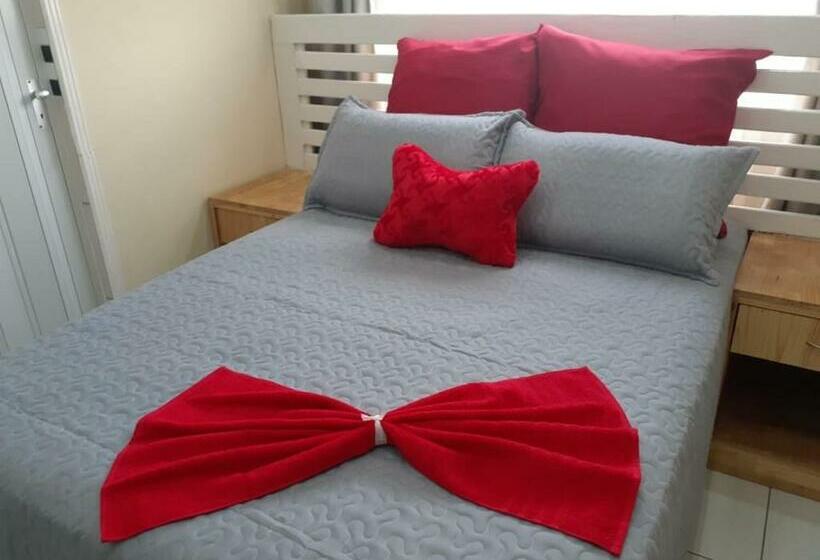 Bed and Breakfast Ekaya Palace Guest House