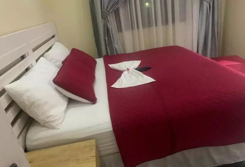 ベッドアンドブレックファースト Ekaya Palace Guest House