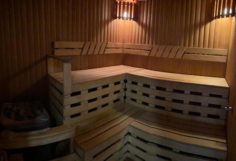 تختخواب و صبحانه Salos