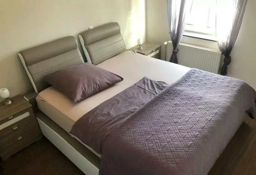 Hotelli Restaurant Dalmacija