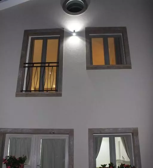 Le Canoniche Nel Matese Albergo Diffuso