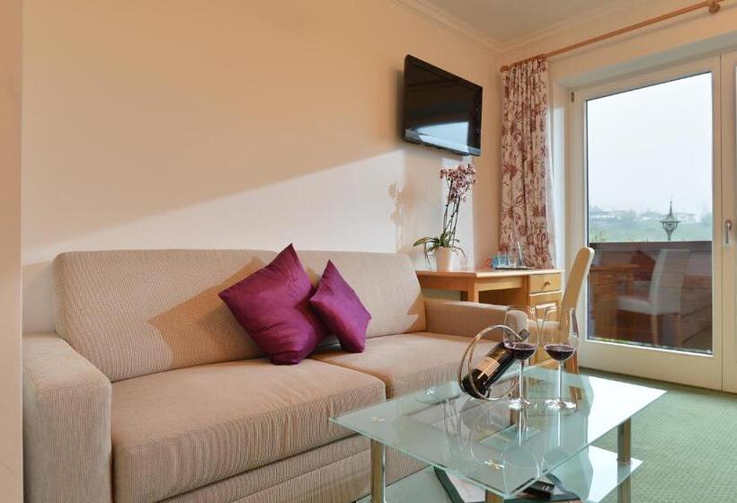 Пансион Café Restaurant Bettina