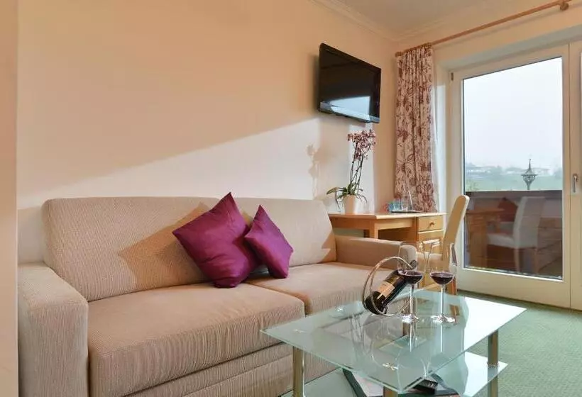 Majatalo Café Restaurant Bettina