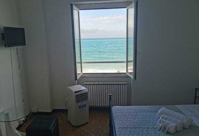 بنسيون Eco Del Mare