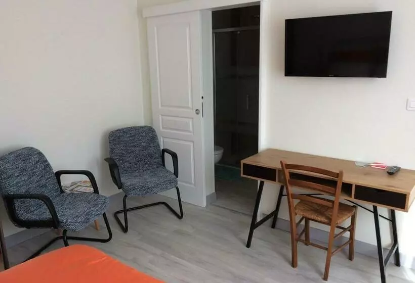 ペンション La Parenthèse