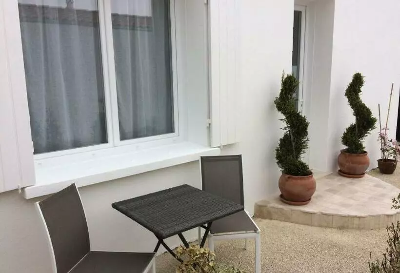 ペンション La Parenthèse