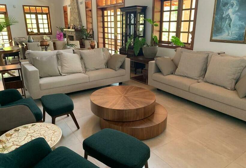 膳宿费 Pousada Gardenian