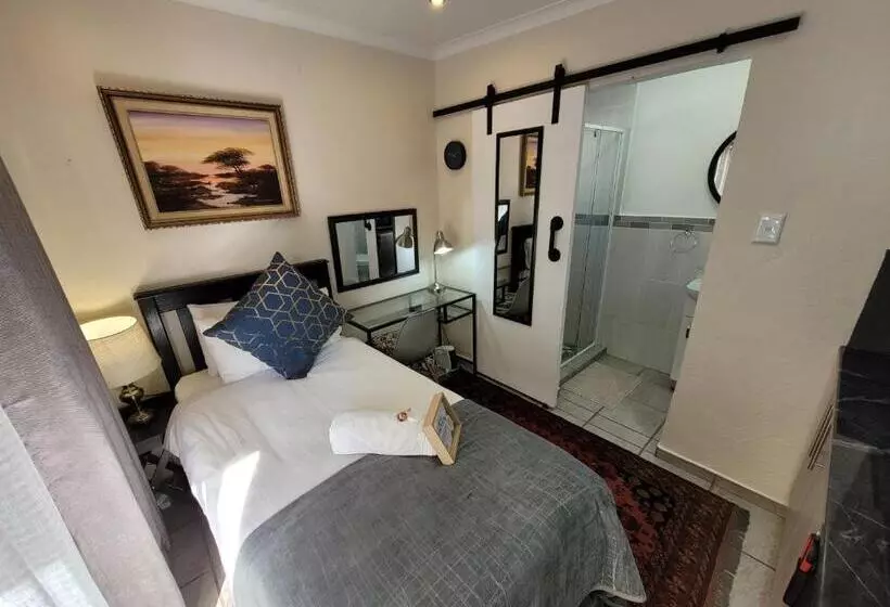 Majatalo The Oak Potch Guesthouse