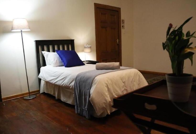 بنسيون The Oak Potch Guesthouse