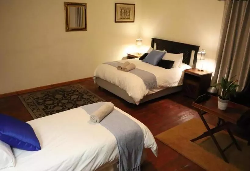 Majatalo The Oak Potch Guesthouse