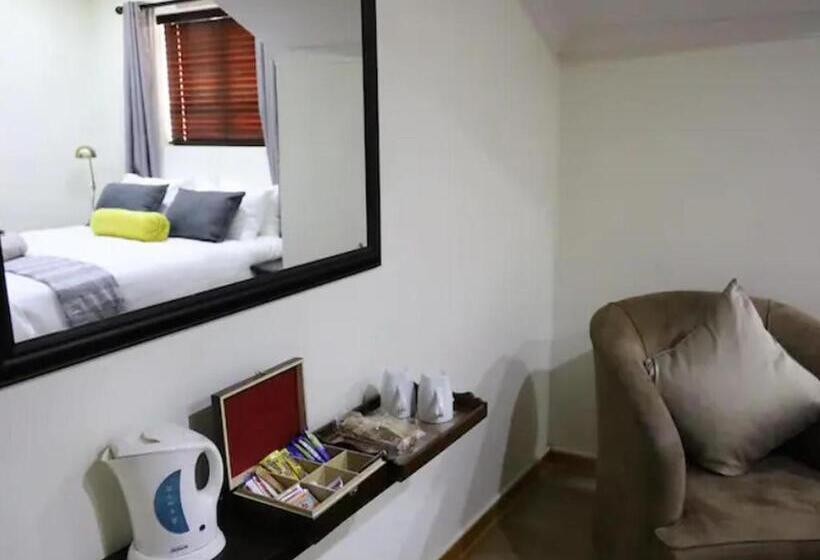 بنسيون The Oak Potch Guesthouse