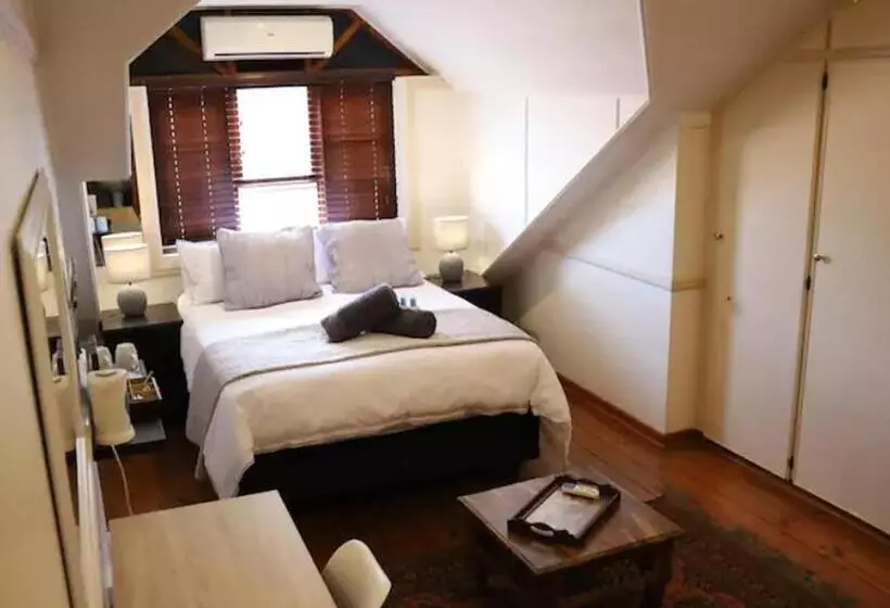 Majatalo The Oak Potch Guesthouse