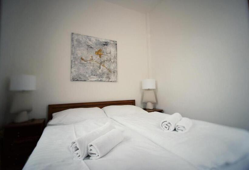 ペンション Vila Bellevue