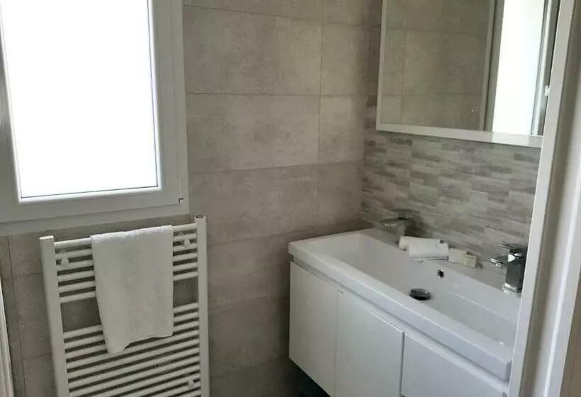 Aamiaismajoitus (B&B) Chambre D Hôtes Du Muguet Avec Sdb Privative