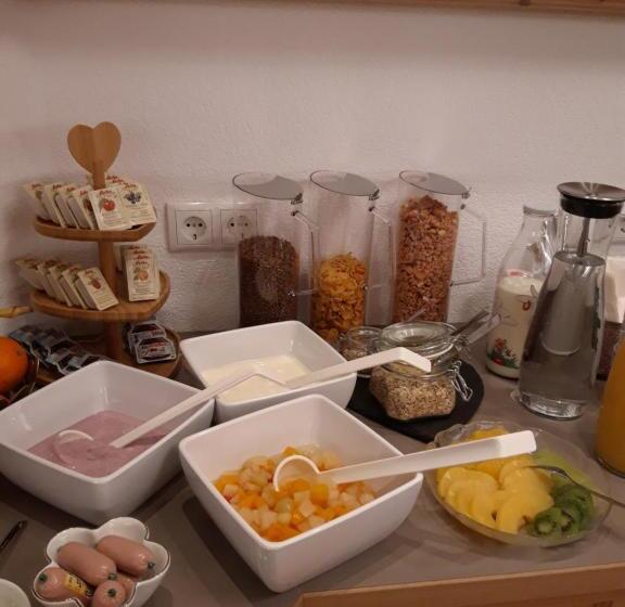 تختخواب و صبحانه Haus Küchelspitz