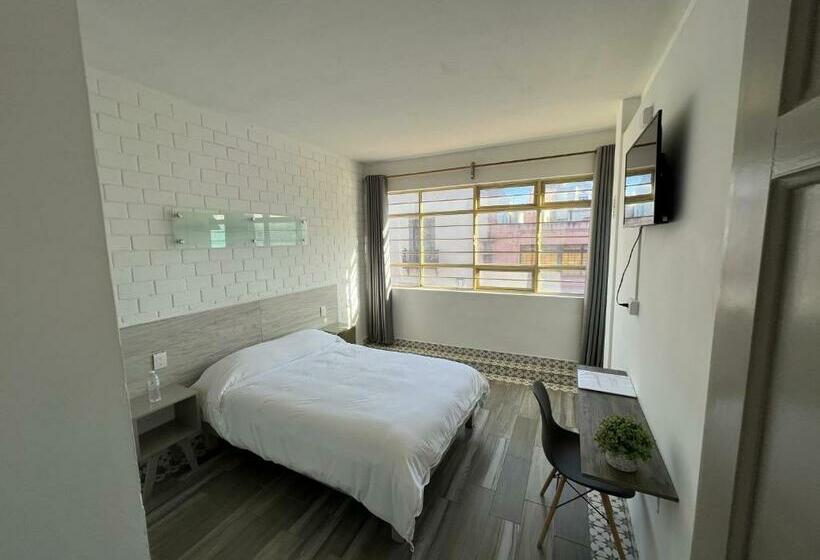 فندق Insurgentes