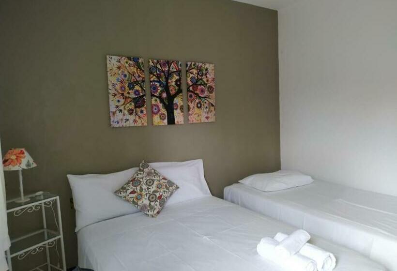 ペンション Nova Beco Das Cores Flats E Pousada