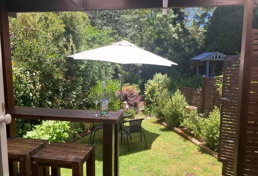 Majatalo Burradoo Studio