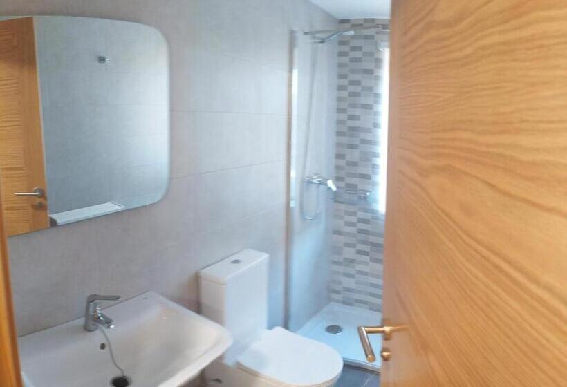 ペンション Huellas Albergue Turístico