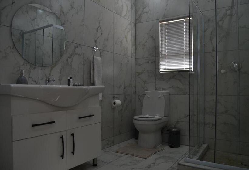 بنسيون Hush Guest House