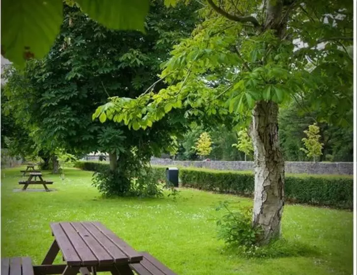 Majatalo Racecourse View