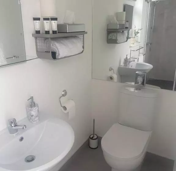 Majatalo Racecourse View