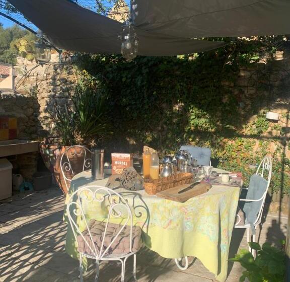 ベッドアンドブレックファースト La Villageoise, Chambre Troglodyte Pitoresque Au Cœur Du Village