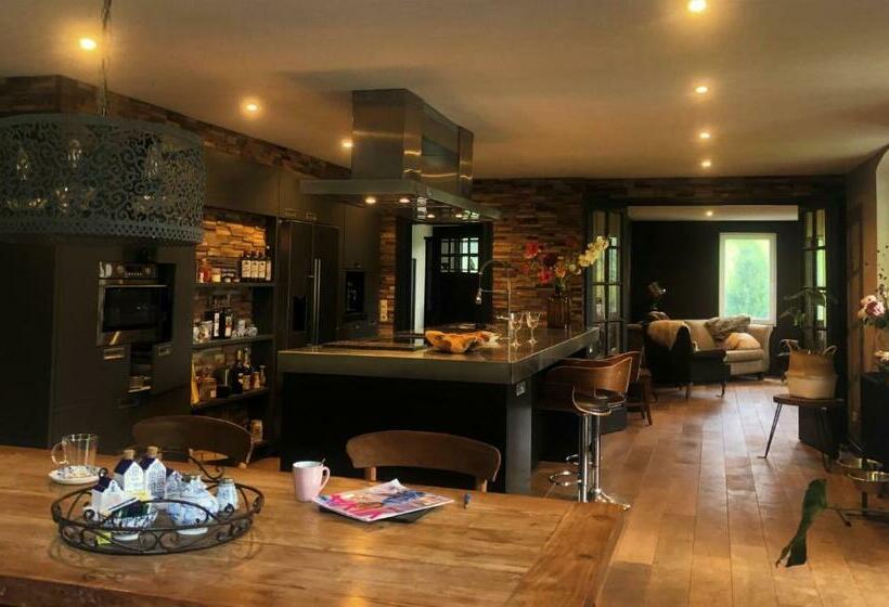 Familienpension Obere Juchhe, Ferienwohnung Und Zimmer