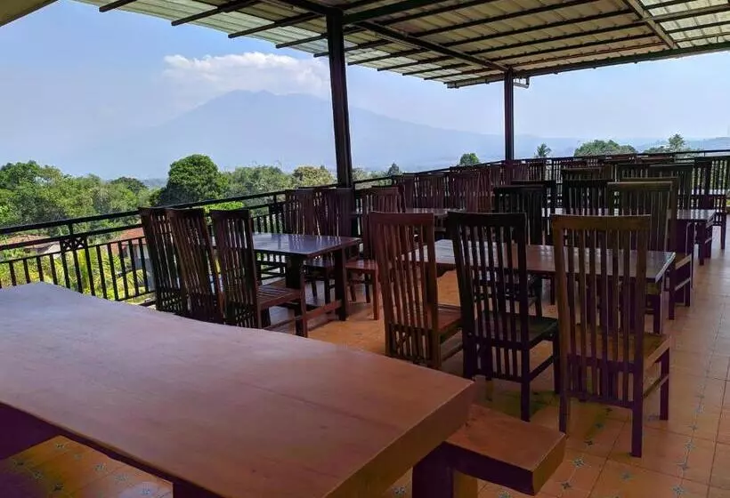 Hotelli Taman Bukit Palem Resort