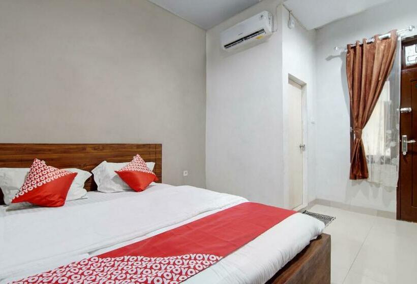 ホテル Wisma Cemara  Pekanbaru