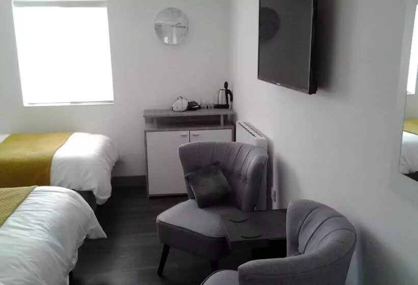 Motelli Lady Charlotte Guest Rooms Triple Rooms