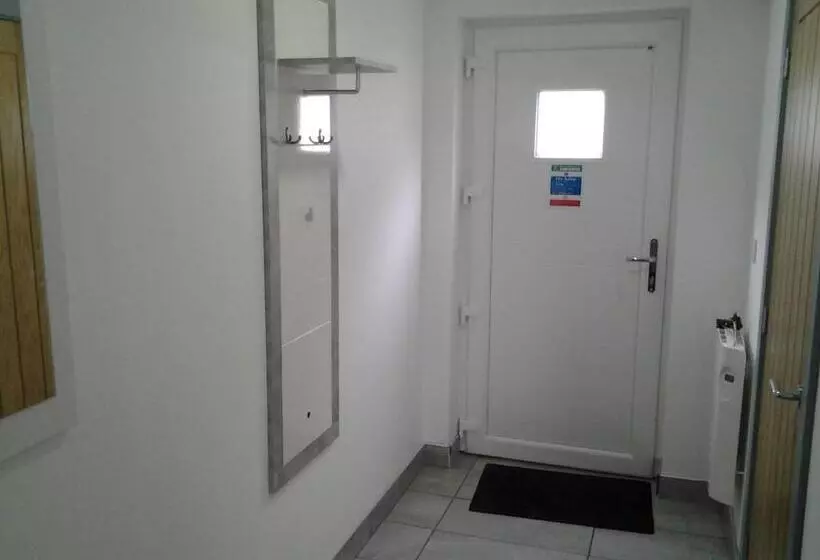 Motelli Lady Charlotte Guest Rooms Triple Rooms