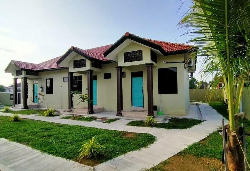 پانسیون Anjung Ara Suites And Roomstays