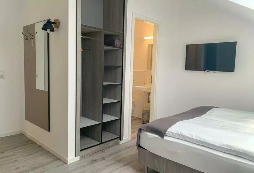 Majatalo Prima Inn Unterkunft Direkt über Der Bar Am Minimax