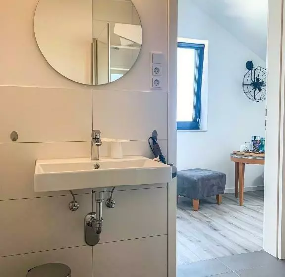 Majatalo Prima Inn Unterkunft Direkt über Der Bar Am Minimax