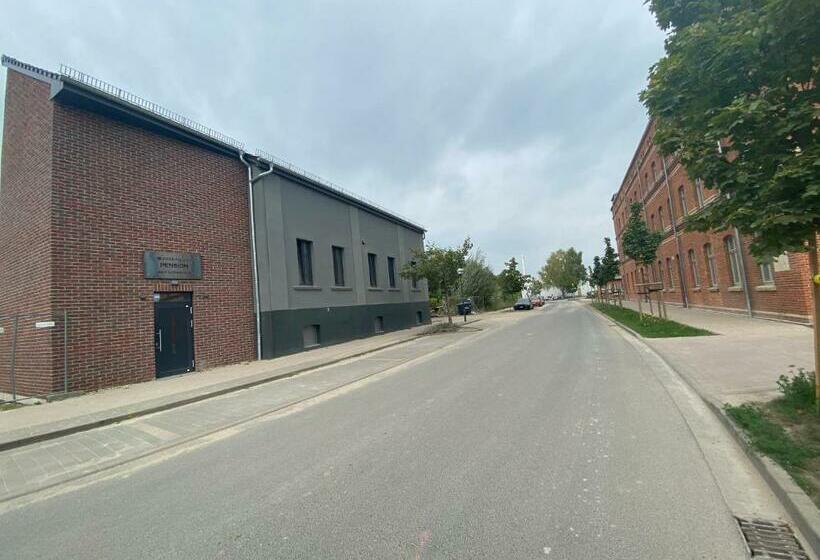 ペンション Prima Inn Unterkunft Direkt über Der Bar Am Minimax