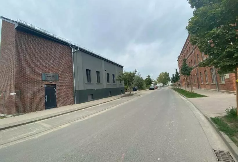 Majatalo Prima Inn Unterkunft Direkt über Der Bar Am Minimax