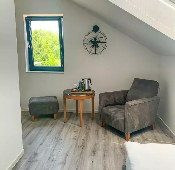 Majatalo Prima Inn Unterkunft Direkt über Der Bar Am Minimax