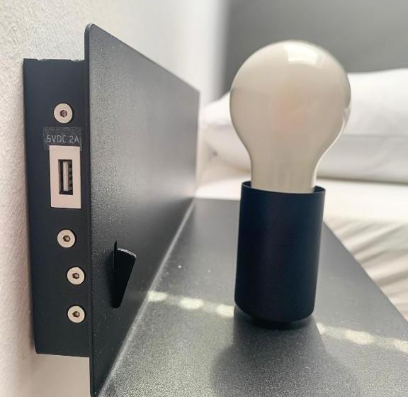 ペンション Prima Inn Unterkunft Direkt über Der Bar Am Minimax