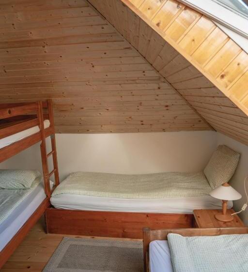 پانسیون Sziklakert életöröm Vendégház