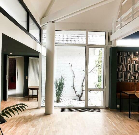 פנסיון The Oak