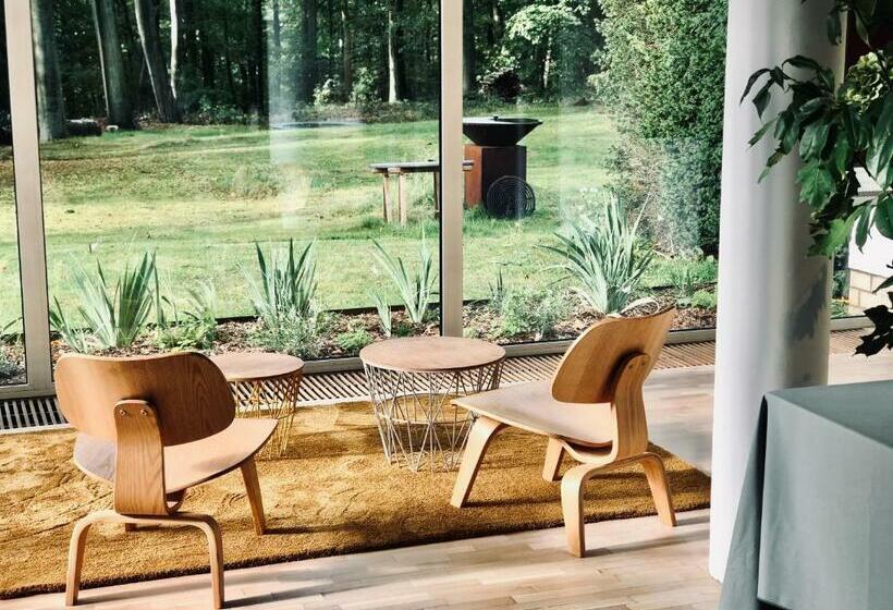 פנסיון The Oak