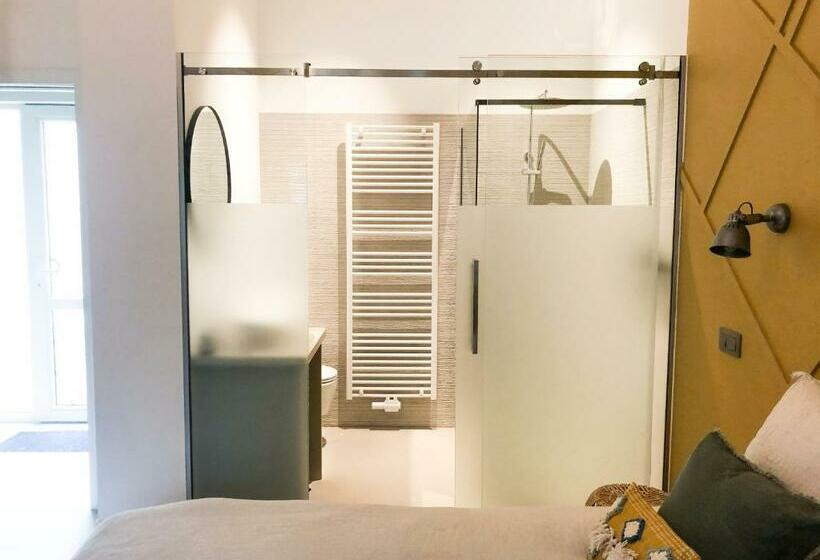 פנסיון The Oak