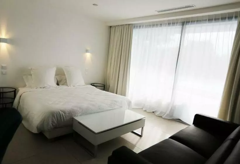 ペンション Villa Miami