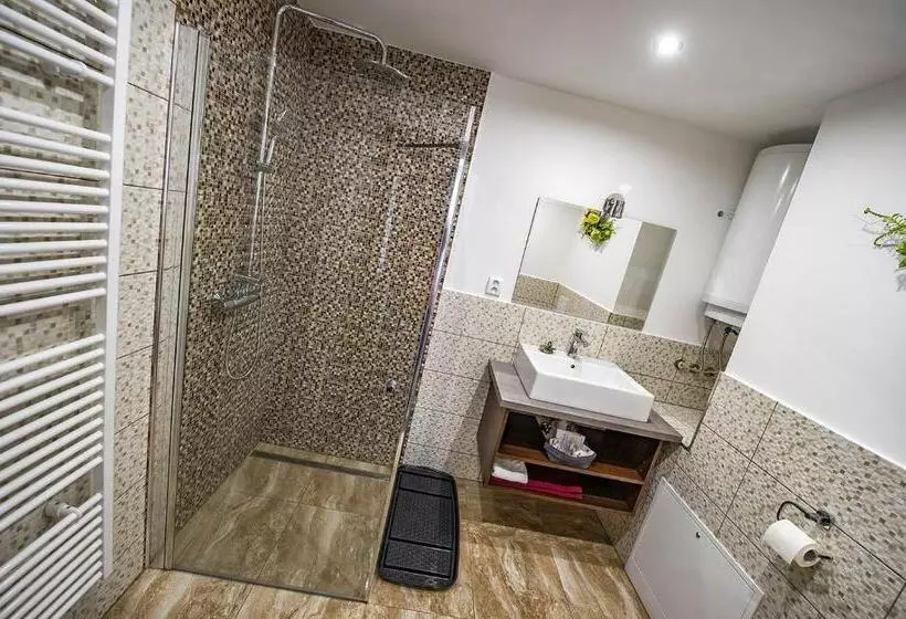 Majatalo Villa Zachar