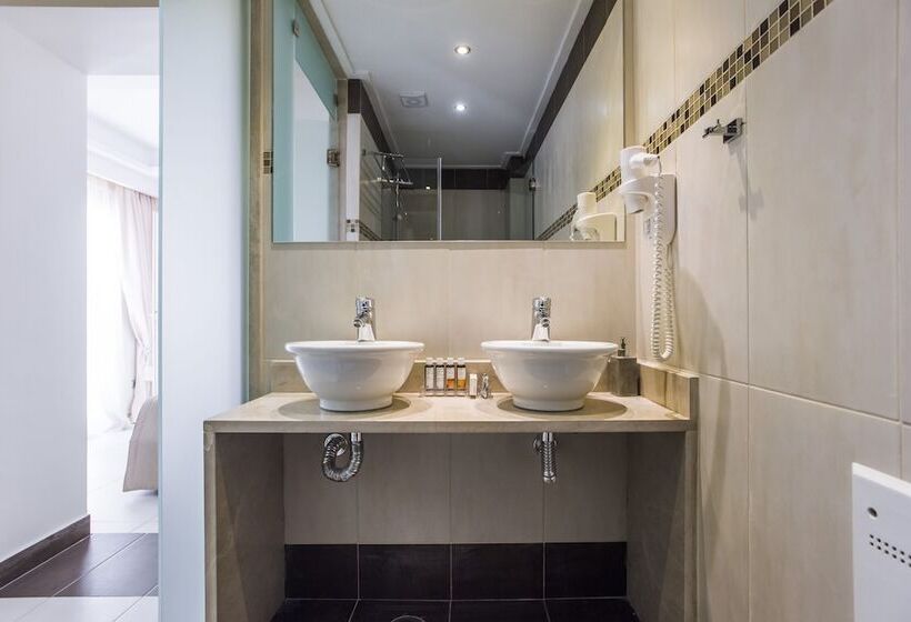 酒店 Almiriki Chios Rooms & Apartments